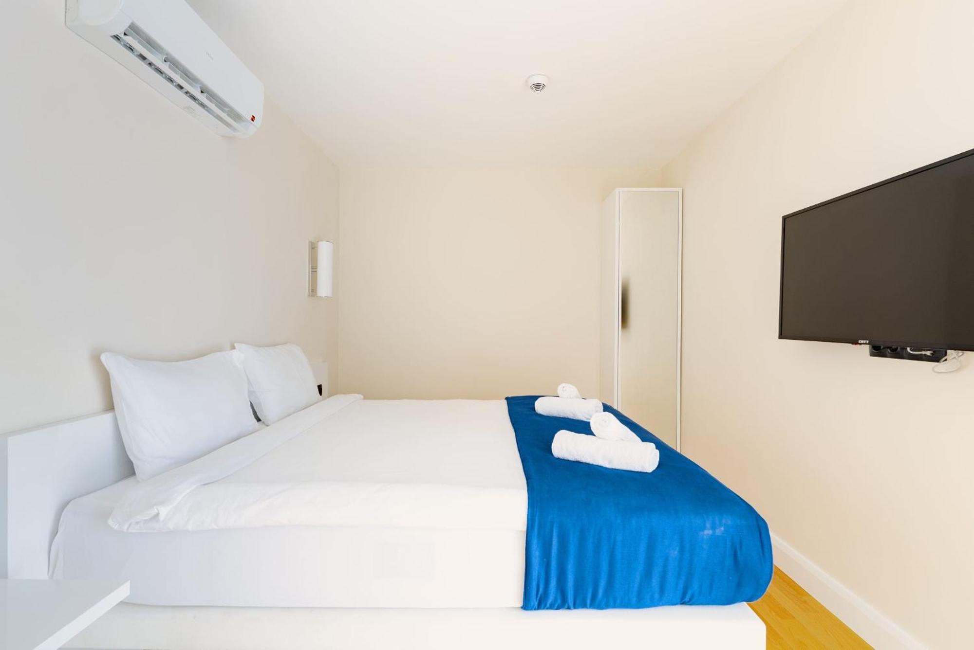 Luxury Beach Front Hotel Батумі Екстер'єр фото