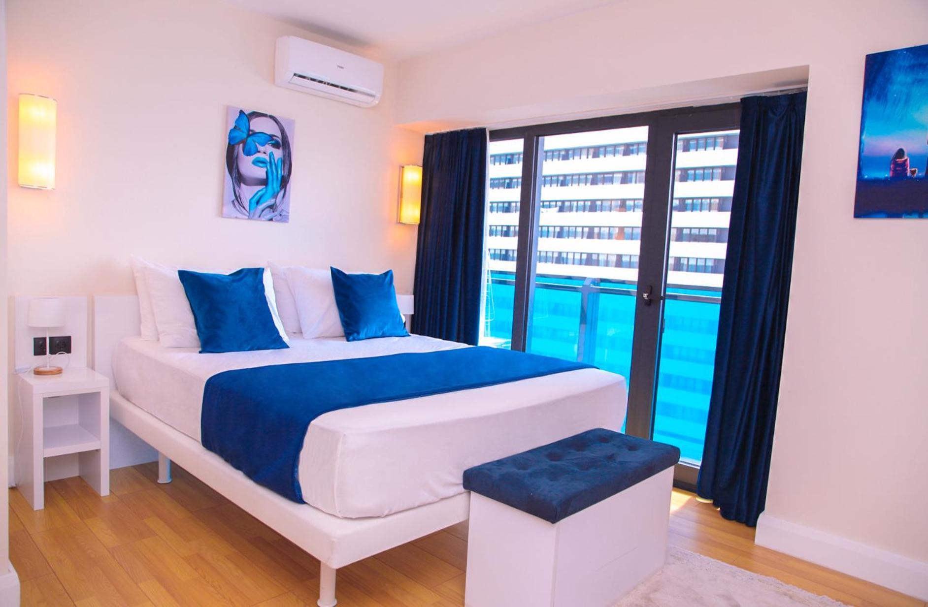 Luxury Beach Front Hotel Батумі Екстер'єр фото