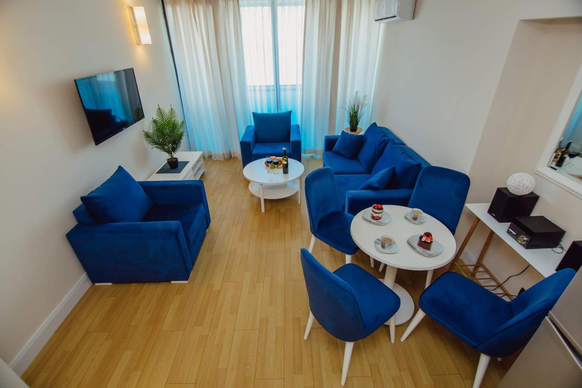 Luxury Beach Front Hotel Батумі Екстер'єр фото